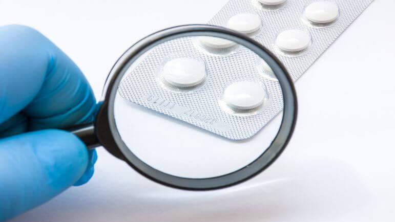 <p>Néfopam est un analgésique non morphinique, d'action centrale, avec des effets anticholinergiques.</p>