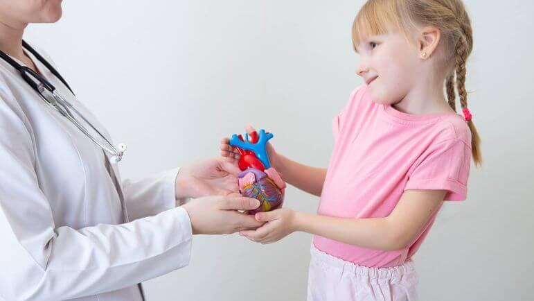 Un peu plus de 3 000 enfants ont une insuffisance cardiaque chronique en 2021 en France.
