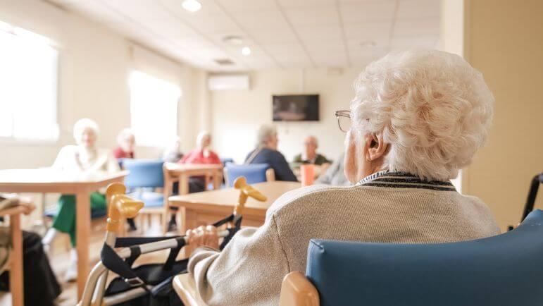 <p>Une étude canadienne portant sur cinq Ehpad incluant  un total de 1 228 résidents.</p>