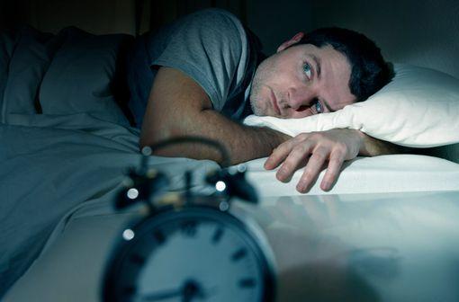 Selon le Baromètre 2010 de l'INPES, 15,8 % des 15-85 ans présenteraient une insomnie chronique (illustration).